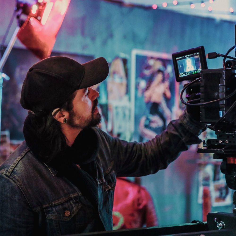 Meet your Posher, Luis